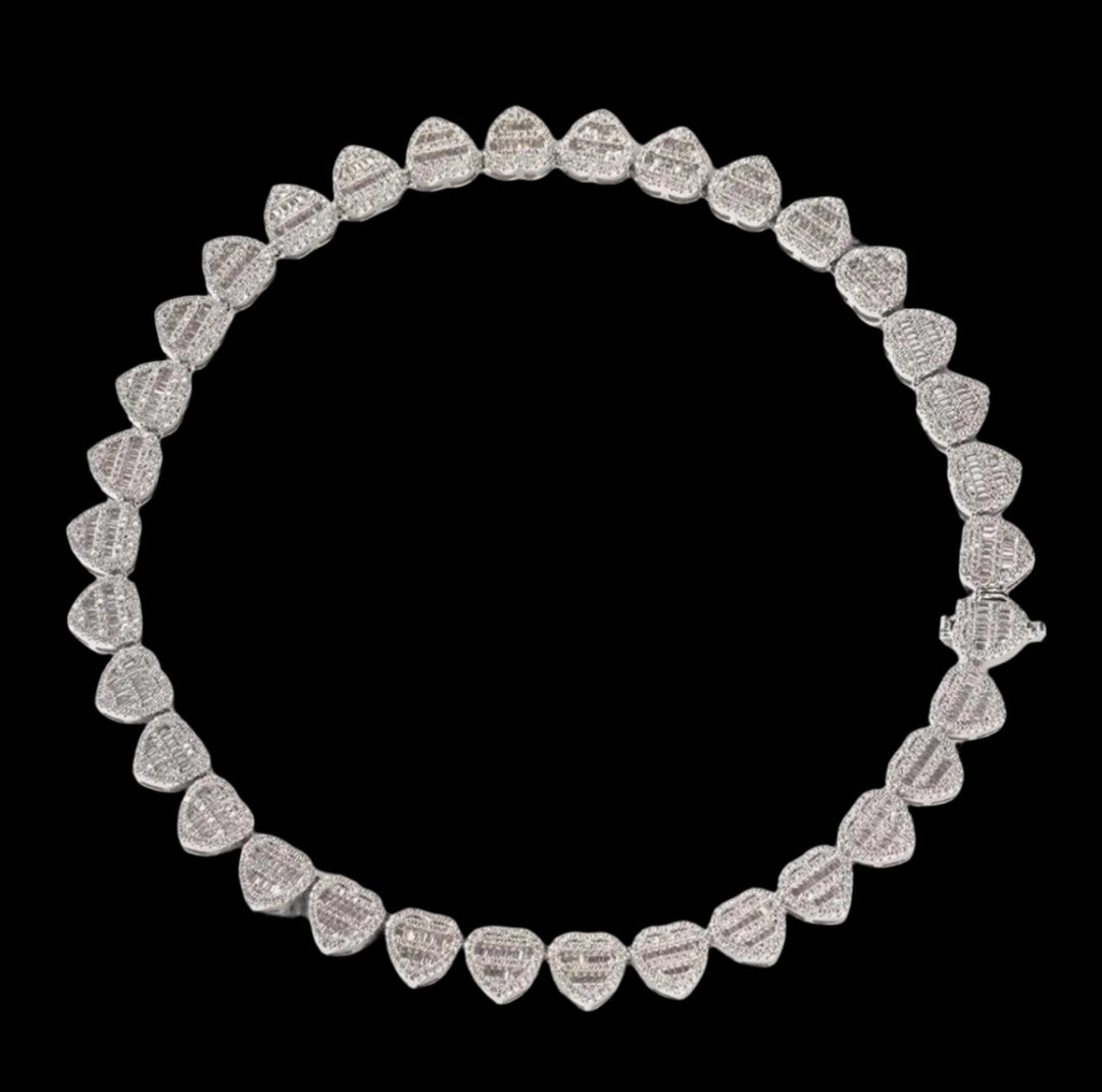 10mm 18k Gold Diamond Heart Chain