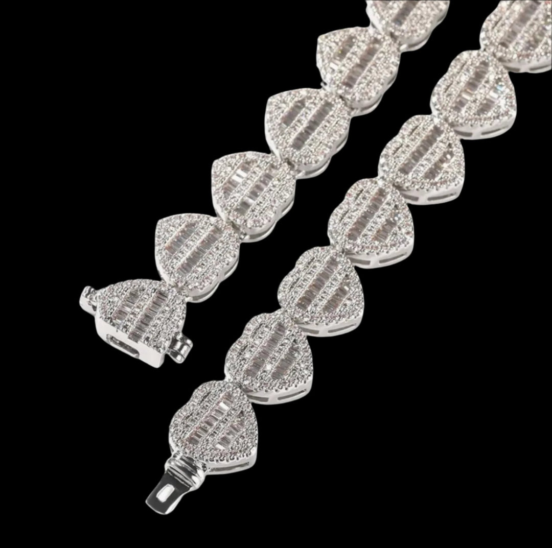 10mm 18k Gold Diamond Heart Chain