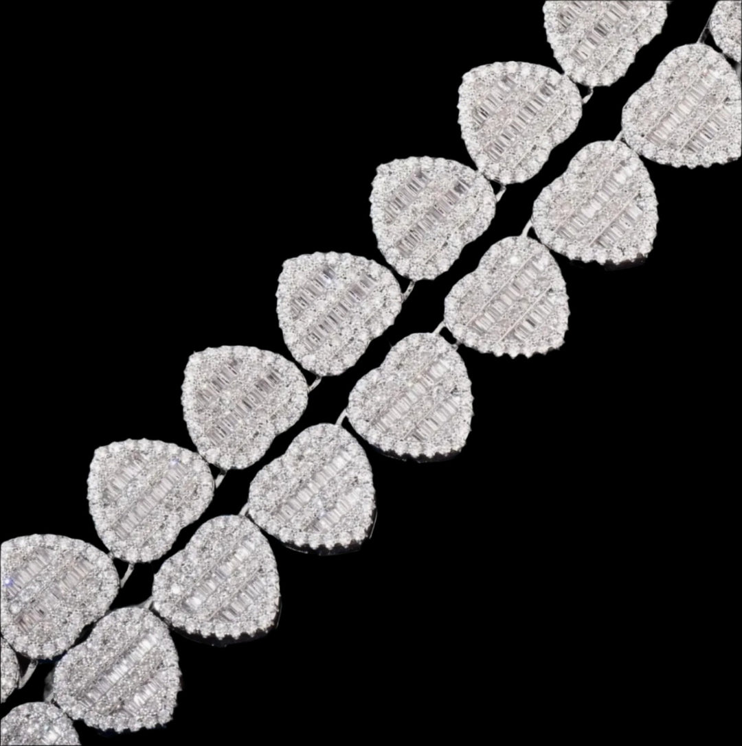 10mm 18k Gold Diamond Heart Chain