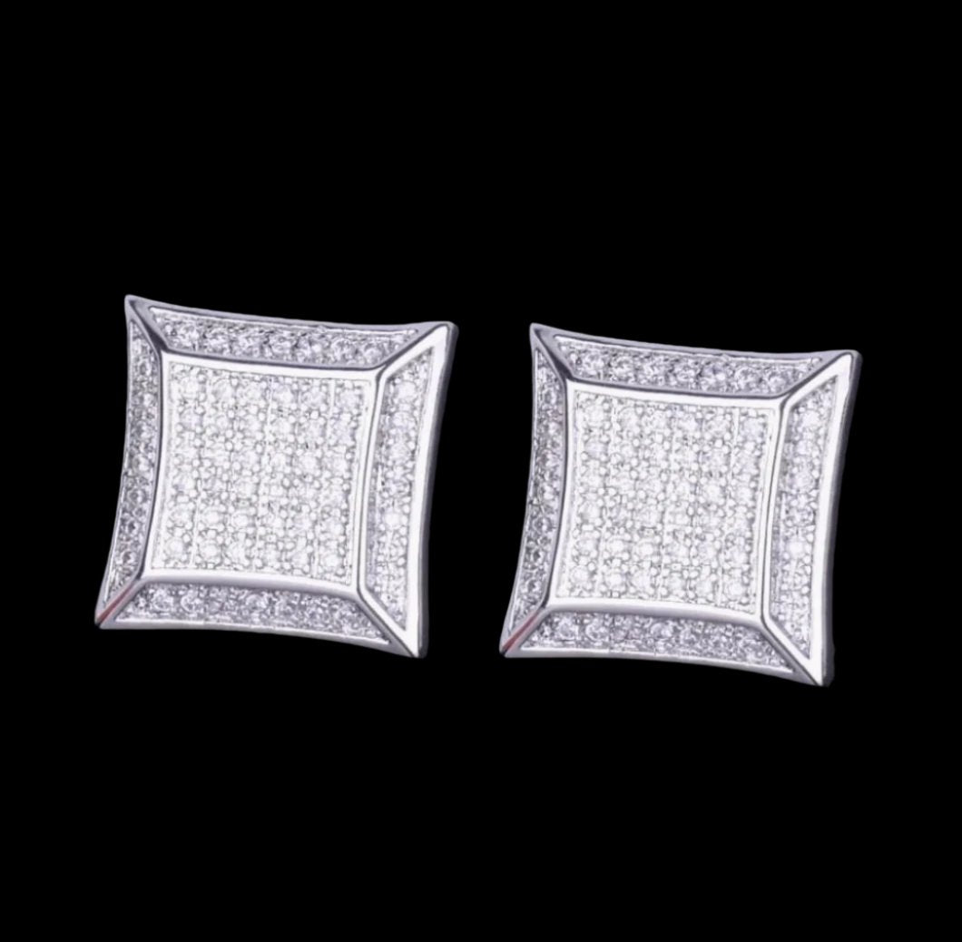 18K Gold Diamond Square Stud Earrings